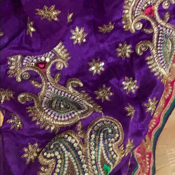 LEHENGA in jewel tones, fits us size 10-12 - Picture 5 of 8